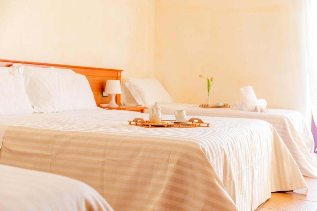 B&B Puerto Seguro 皮佐 外观 照片