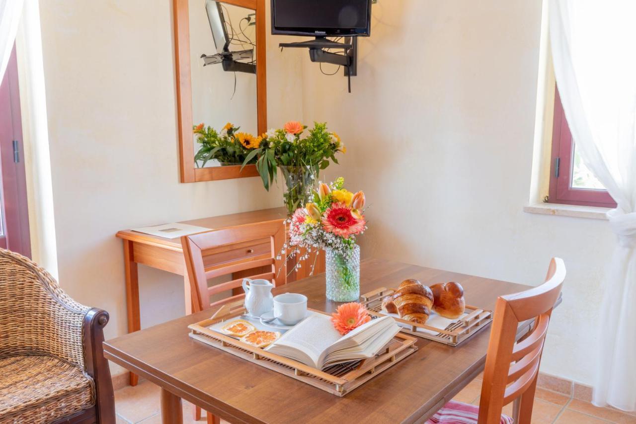 B&B Puerto Seguro 皮佐 外观 照片